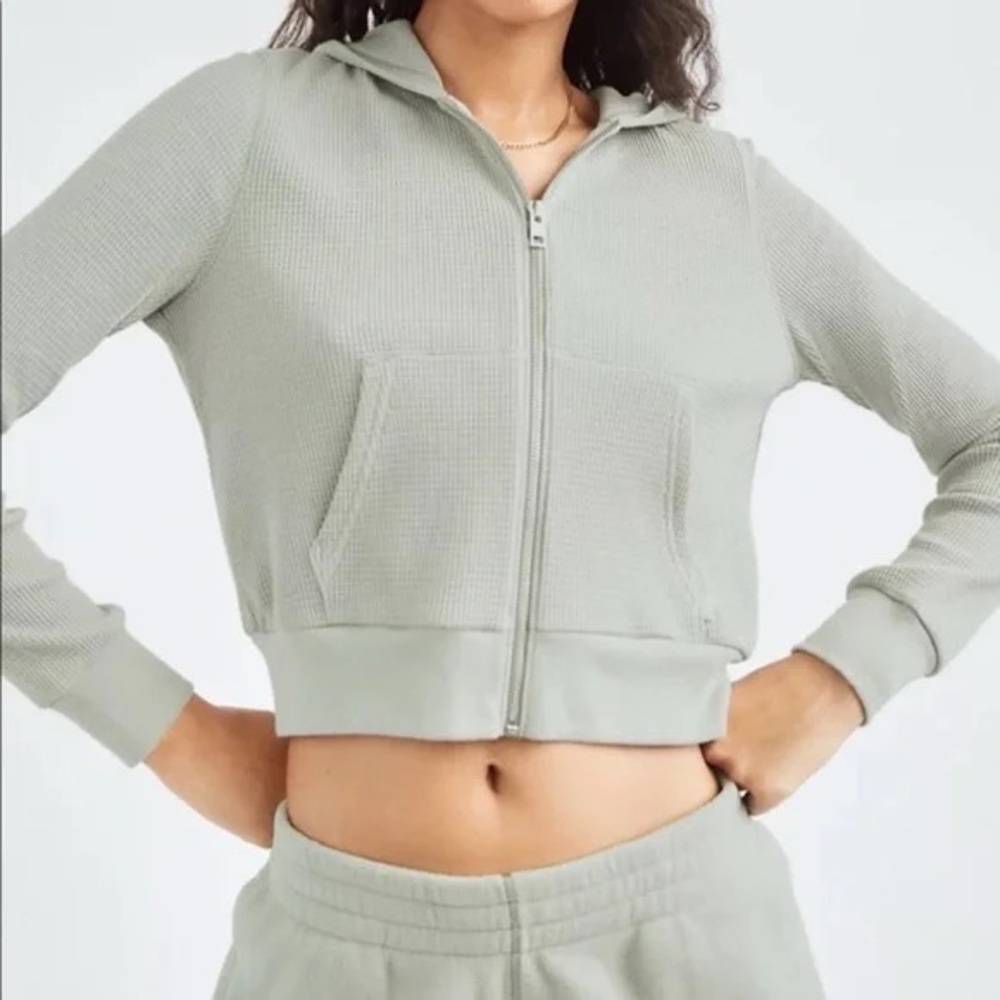 Aritzia Tna Cropped Waffle Zip Hoodie